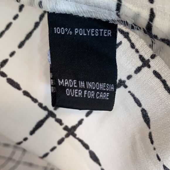 ALYX blouse with tie front and sleeve detail NEW! - Picture 6 of 9